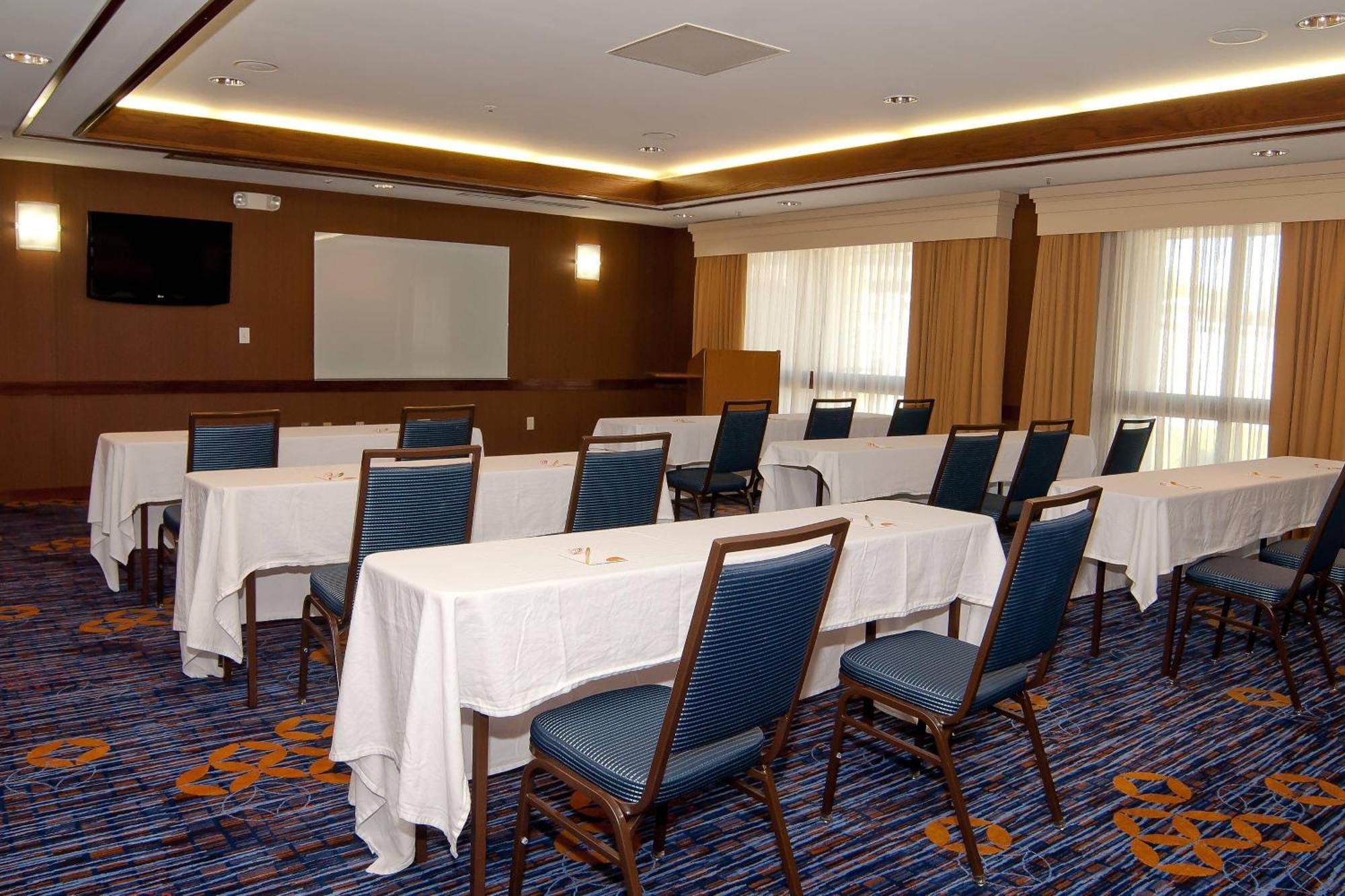 คอร์ตยาร์ด ซินซินนาติ แอร์พอร์ต Hotel แอร์ลังเกอร์ ภายนอก รูปภาพ